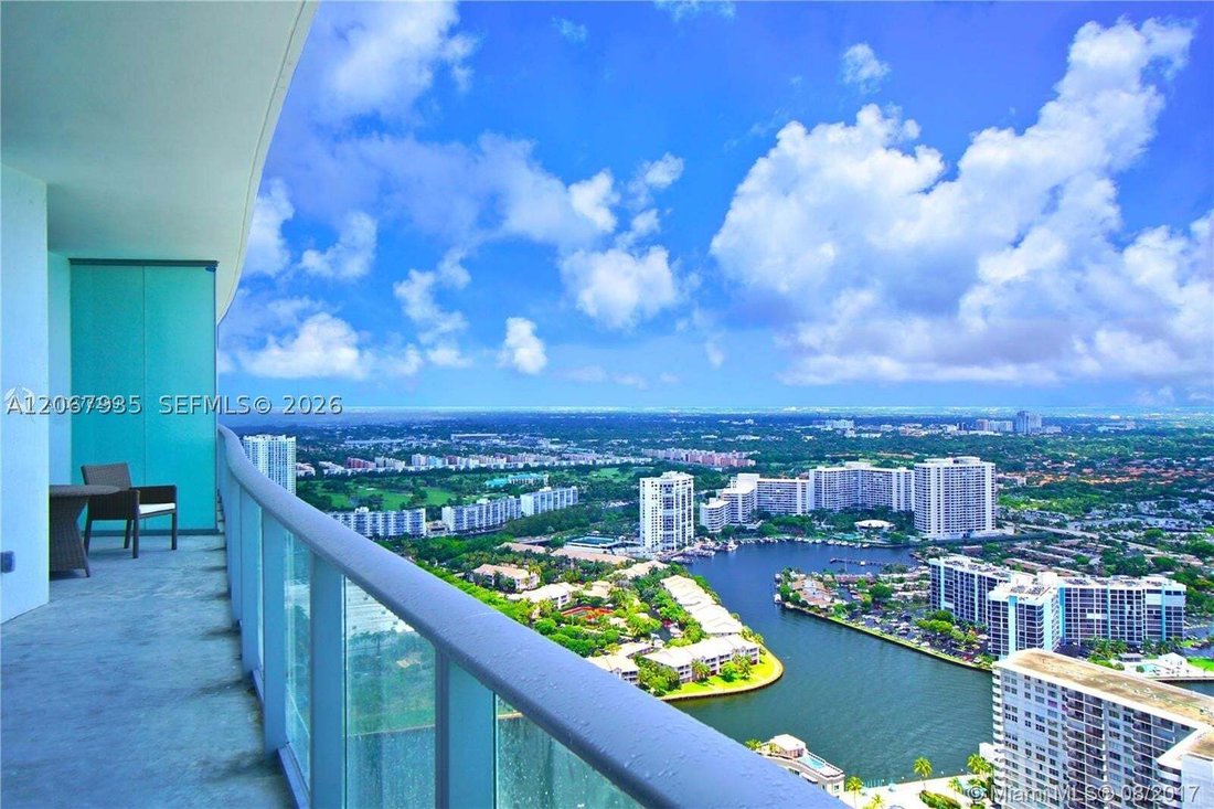 Condo in Hollywood, Florida, United States 5 - 18618556
