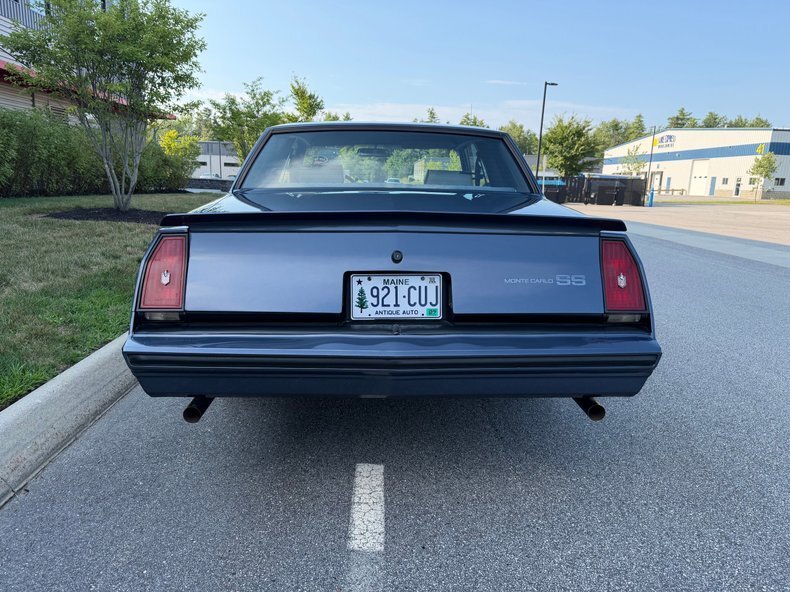 Coupe in Scarborough, United States 4 - 18620288