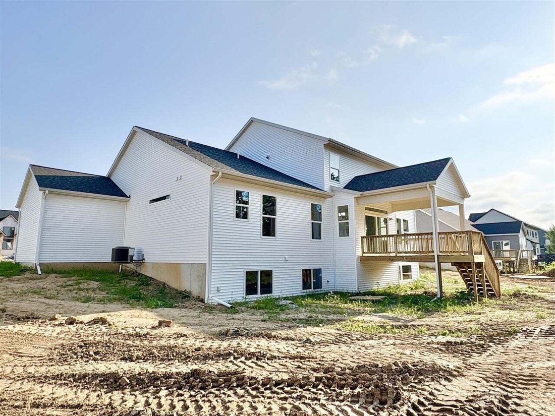 House in Byron Center, Michigan, United States 3 - 18308022