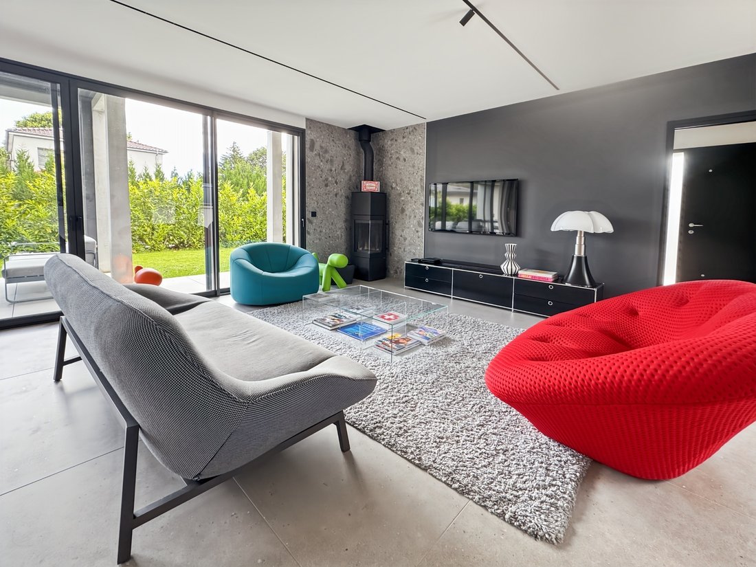 Maison à Divonne-les-Bains, Auvergne-Rhône-Alpes, France 4 - 18307052