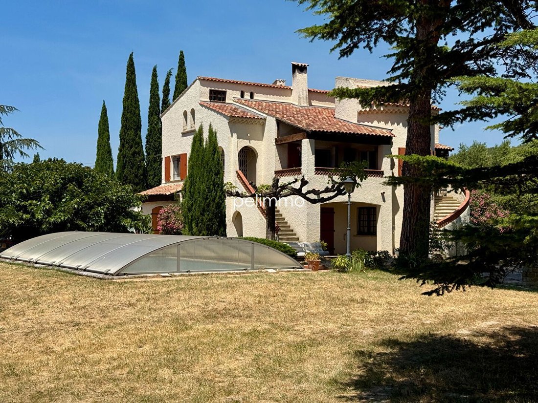 House in Nord et Ouest, Eyguières, France 1 - 18617429