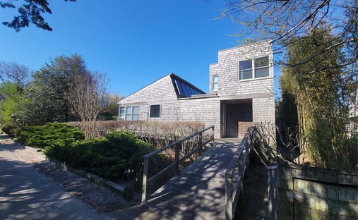 House in Bay Shore, New York, United States 1