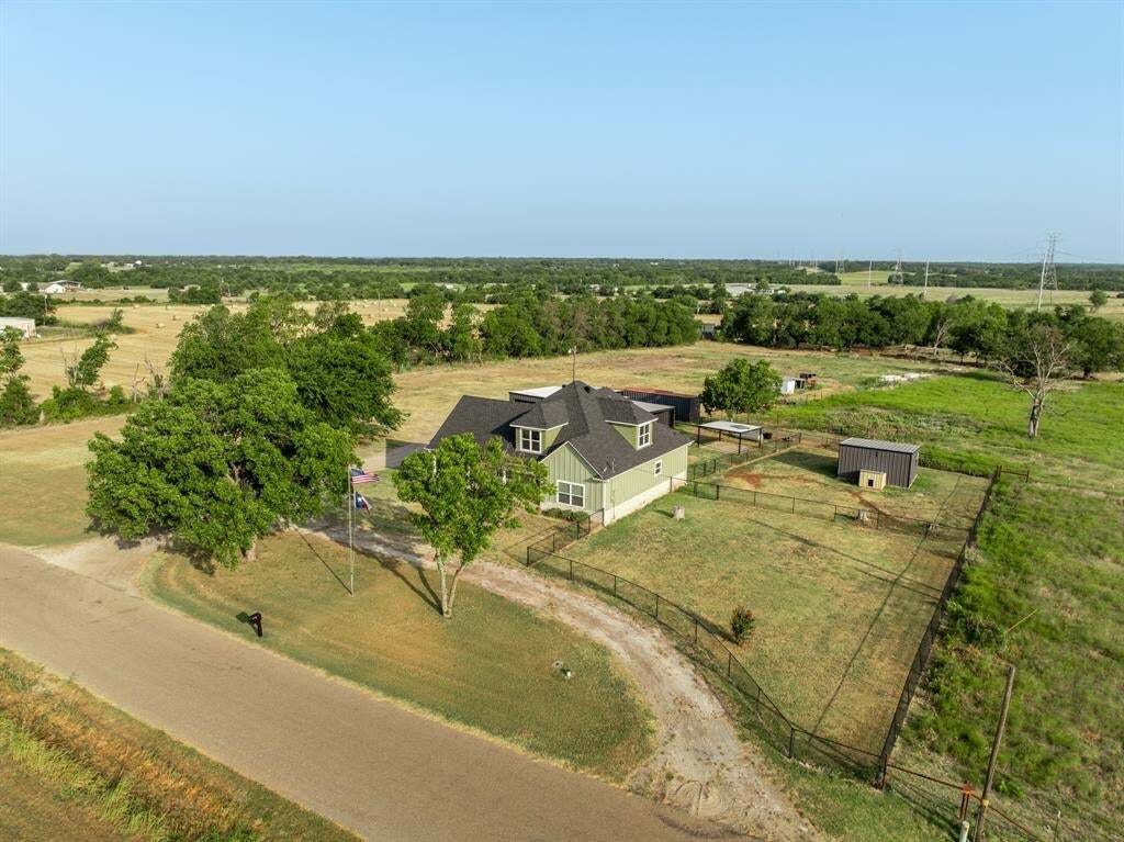 House in West, Texas, United States 1 - 18617504