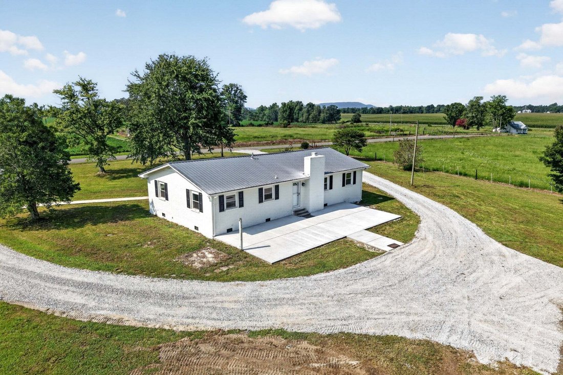 House in Smithville, Tennessee, United States 4 - 18620220