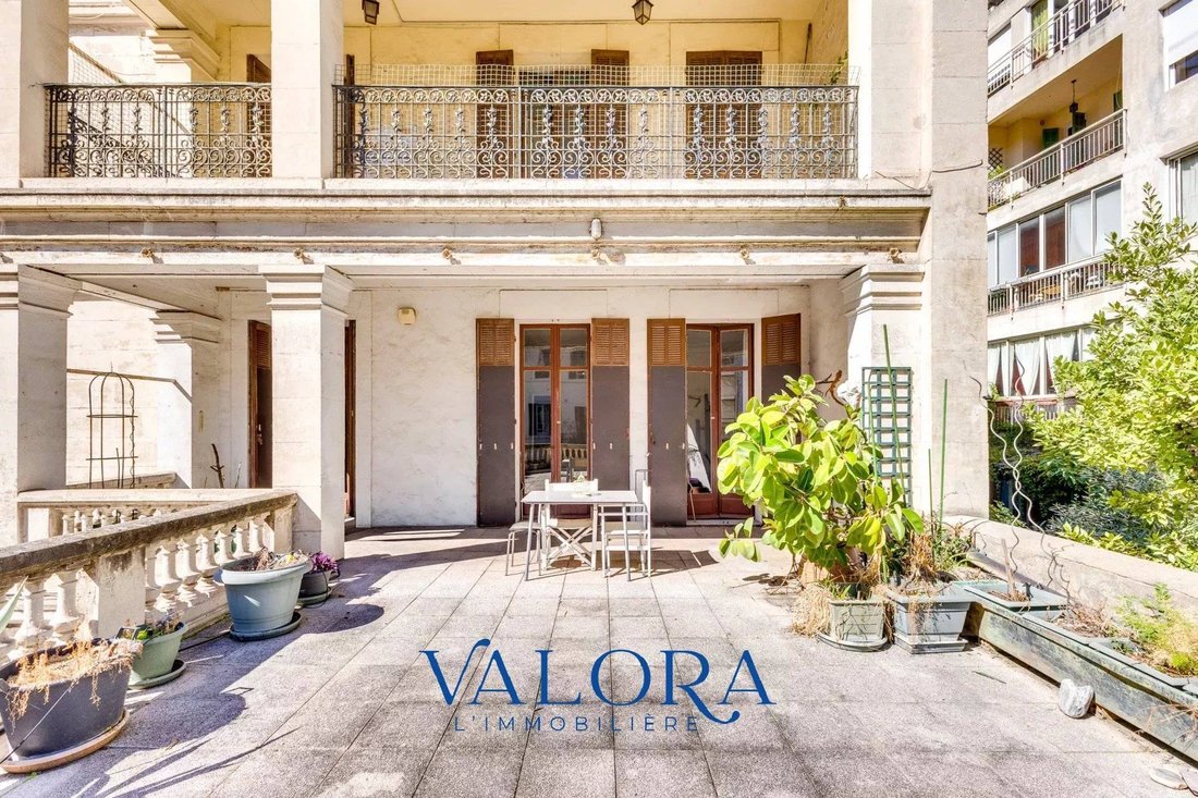 Apartment in Périer, 8e Arrondissement, Marseille 3 - 17449027
