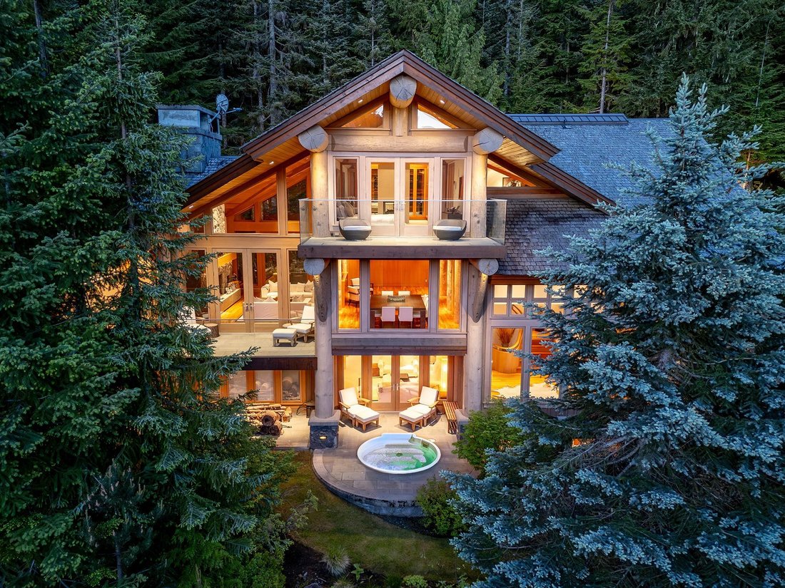 House in Whistler, British Columbia, Canada 2 - 18619664