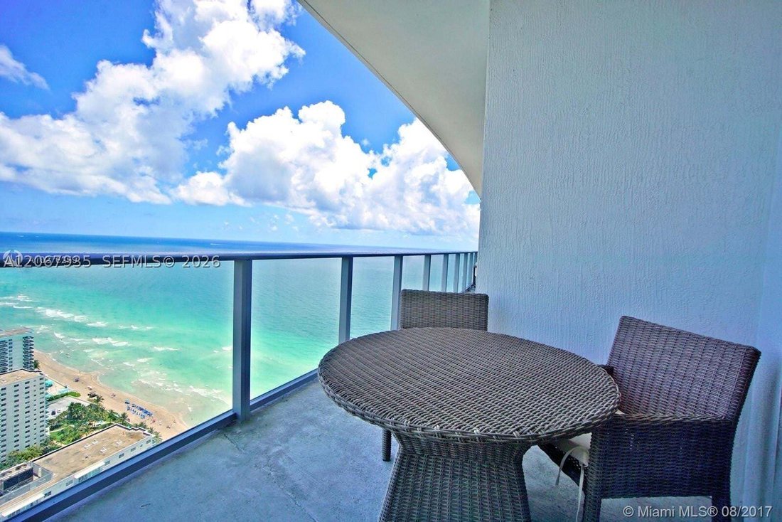 Condo in Hollywood, Florida, United States 2 - 18618556