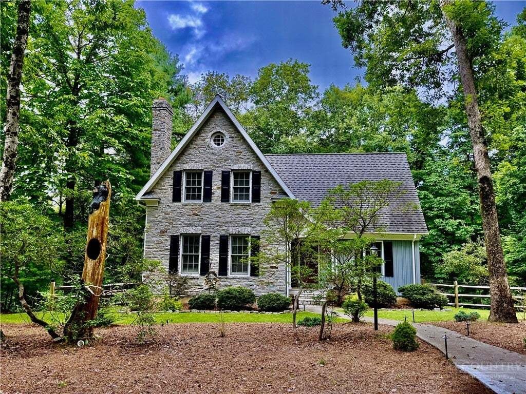 House in Roaring Gap, North Carolina, United States 1 - 18621221
