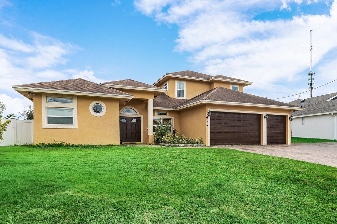 House in Port St. Lucie, Florida, United States 3 - 18618486