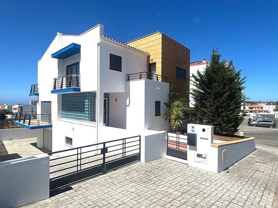 House in Nazare, Leiria District, Portugal 1 - 18616151