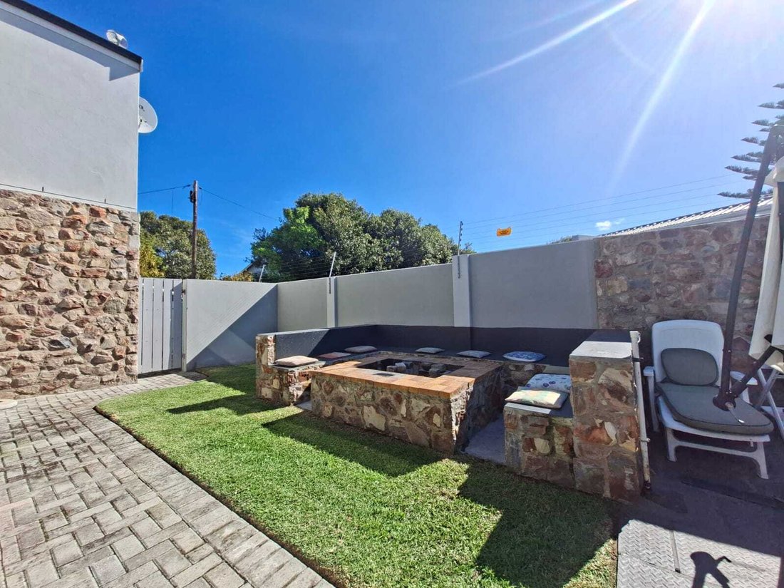 Country House in Hermanus, Western Cape, South Africa 5 - 18618017