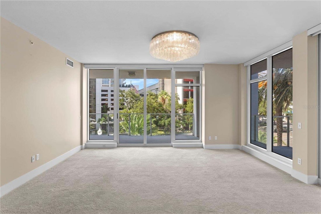 Condo in St. Petersburg, Florida, United States 3 - 18617096