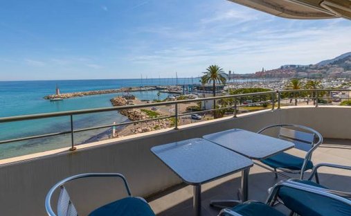 Appartement à Menton, Provence-Alpes-Côte d'Azur, France 1