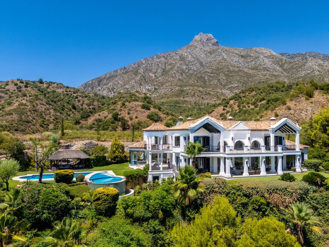 Villa in Marbella, Andalusia, Spain 1 - 18621334