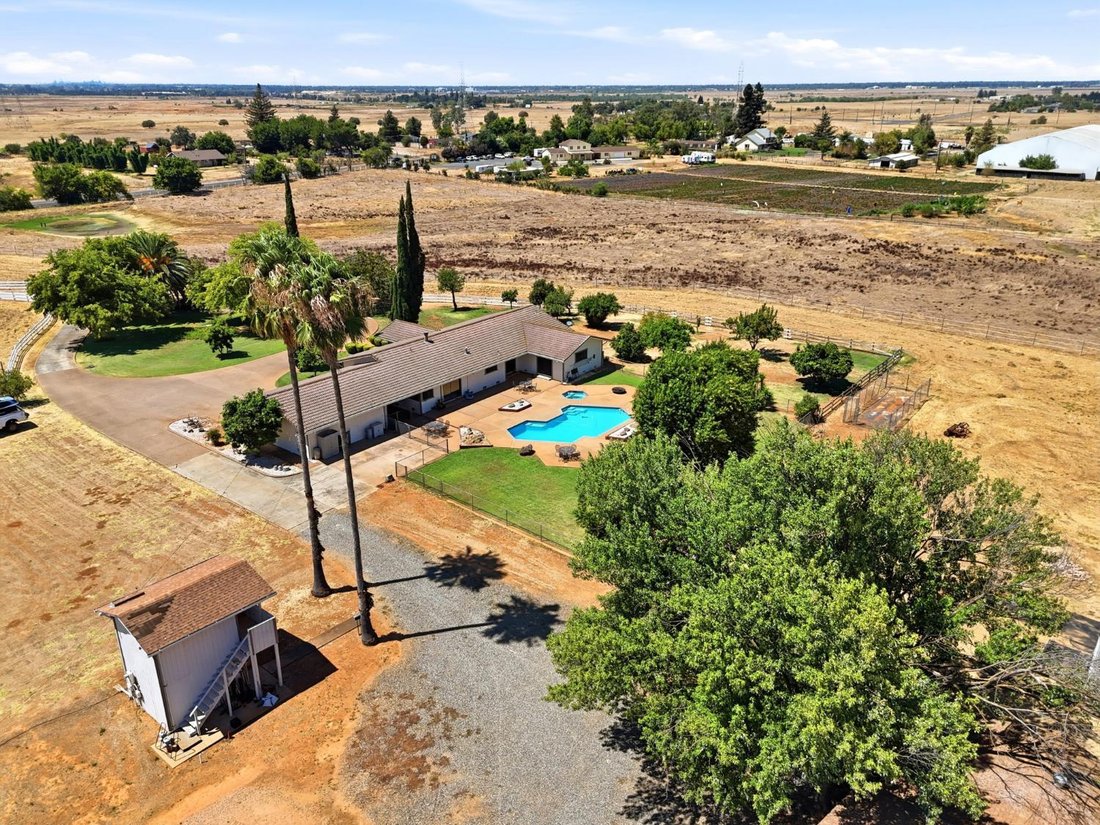House in Sacramento, California, United States 1 - 18620805