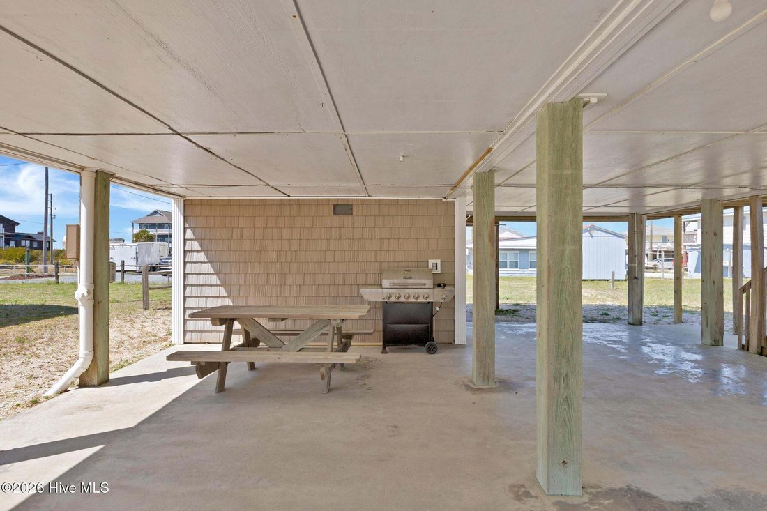 House in Topsail Beach, North Carolina, United States 3 - 18617254