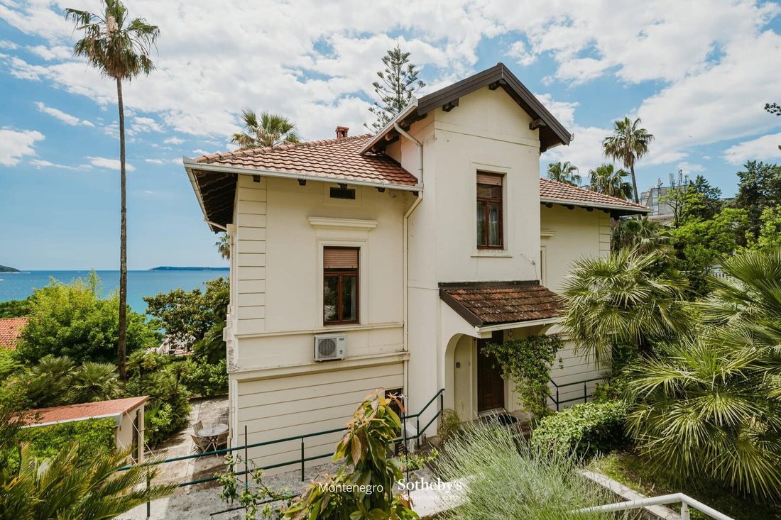 Villa in Herceg Novi, Herceg Novi Municipality, Montenegro 4 - 18622381
