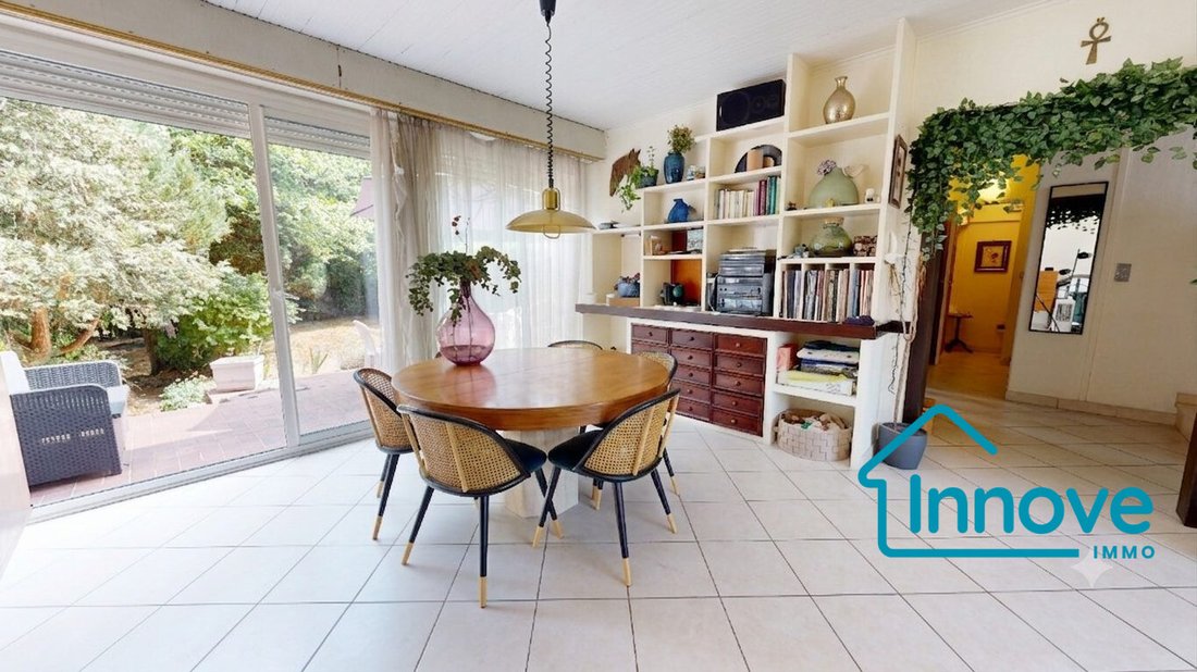 House in Bourg-La Feuillaume Nord, La Celle-Saint-Cloud, France 2 - 18385004