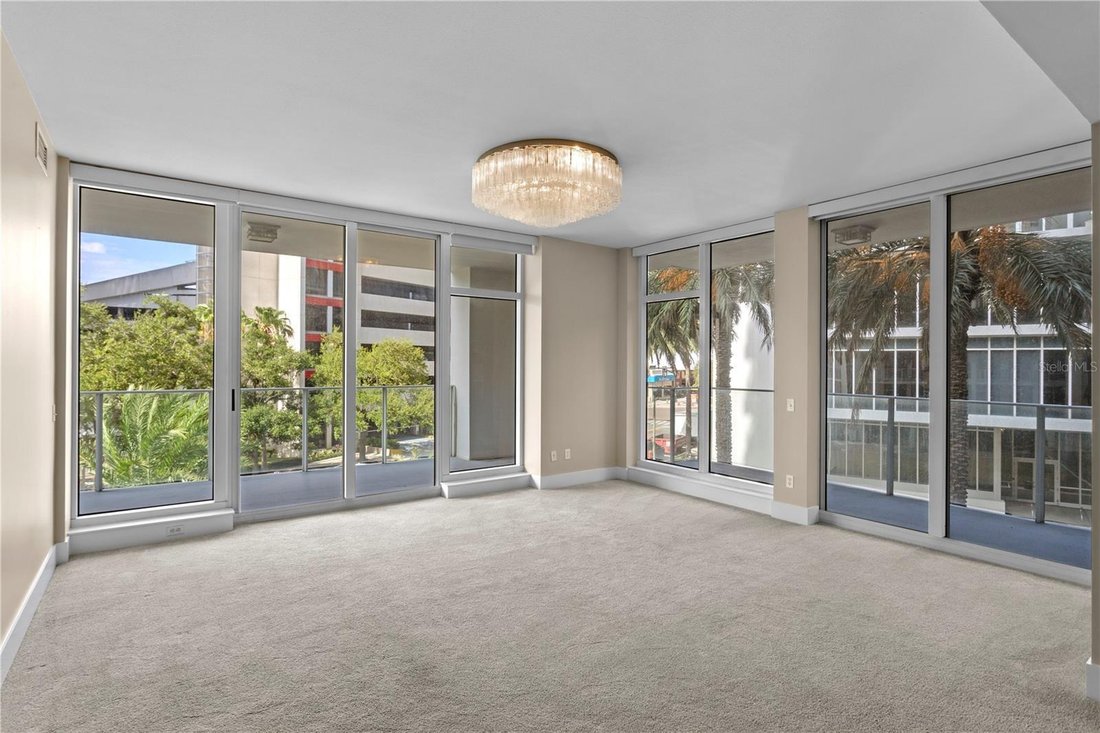 Condo in St. Petersburg, Florida, United States 2 - 18617096