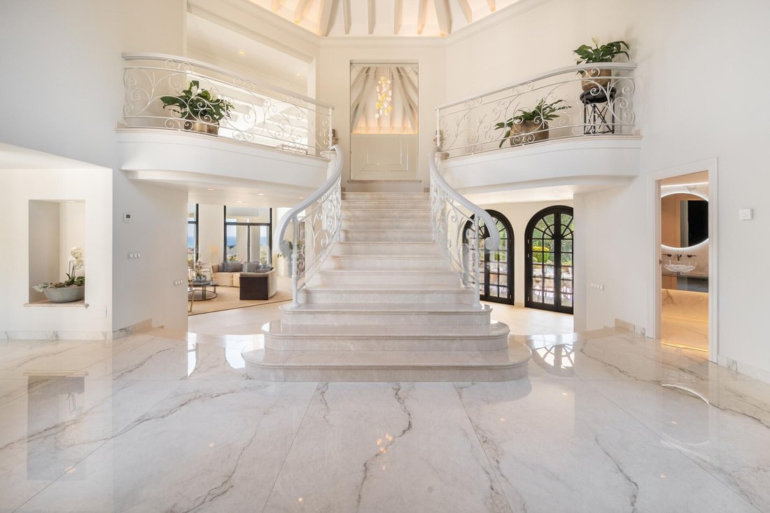 Villa in Marbella, Andalusia, Spain 4 - 18621334