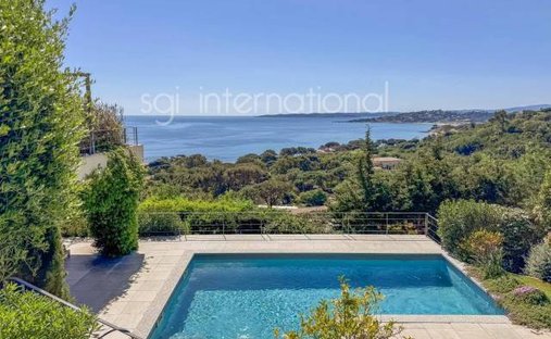 Haus in Ville-Les Saquedes-Le Bouillonnet, Sainte-Maxime, Frankreich 1