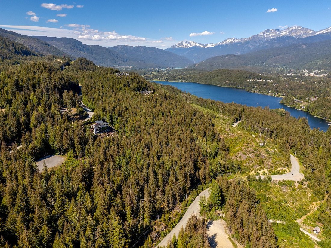 House in Whistler, British Columbia, Canada 3 - 18619598