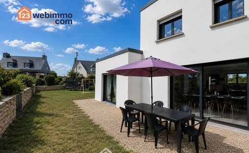 Haus in Tredrez-Locquemeau, Bretagne, Frankreich 1