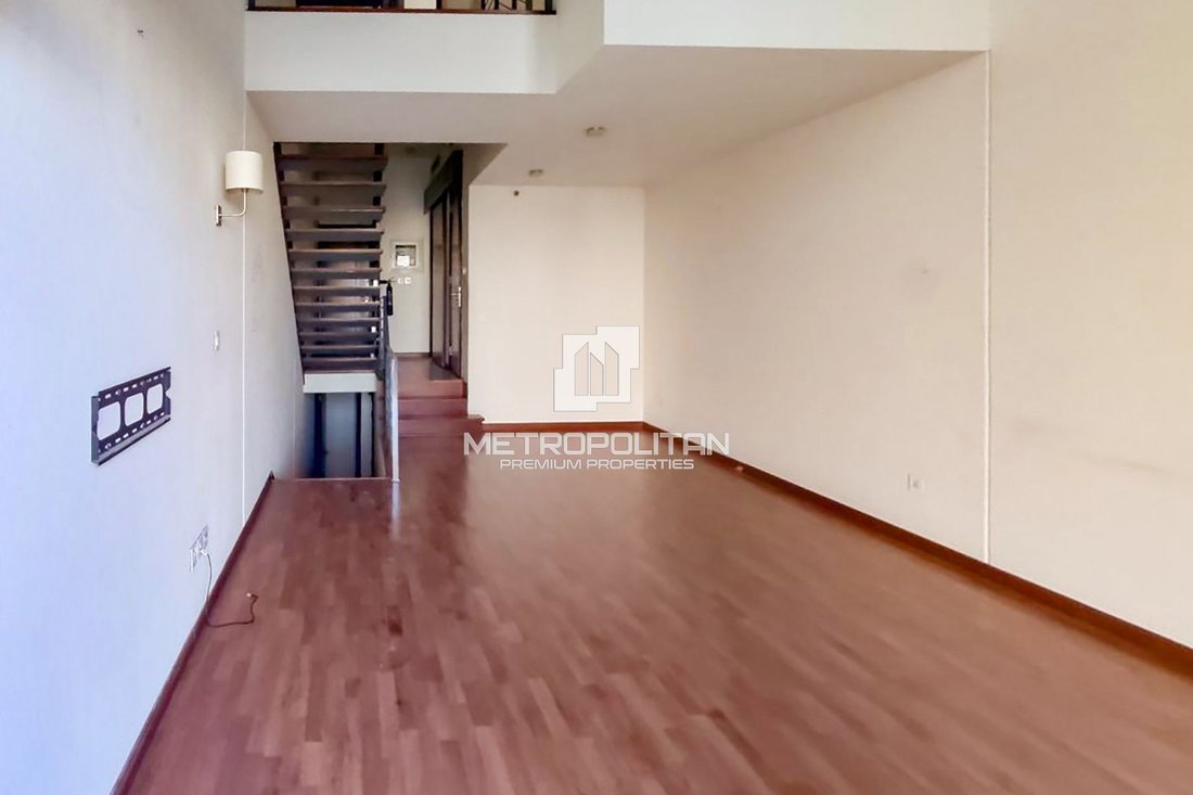 Townhouse in JVC / Jumeirah Village Circle, Dubai, United Arab Emirates 1 - 18616280