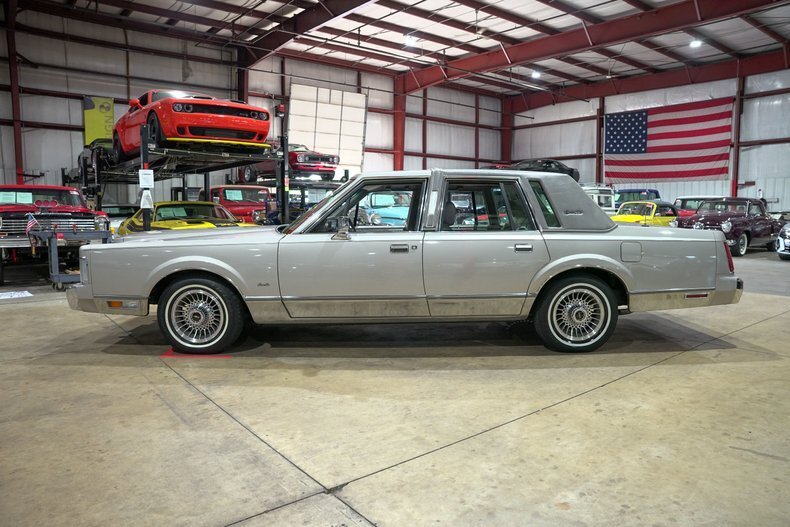 Sedan in Grand Rapids, United States 4 - 18615879