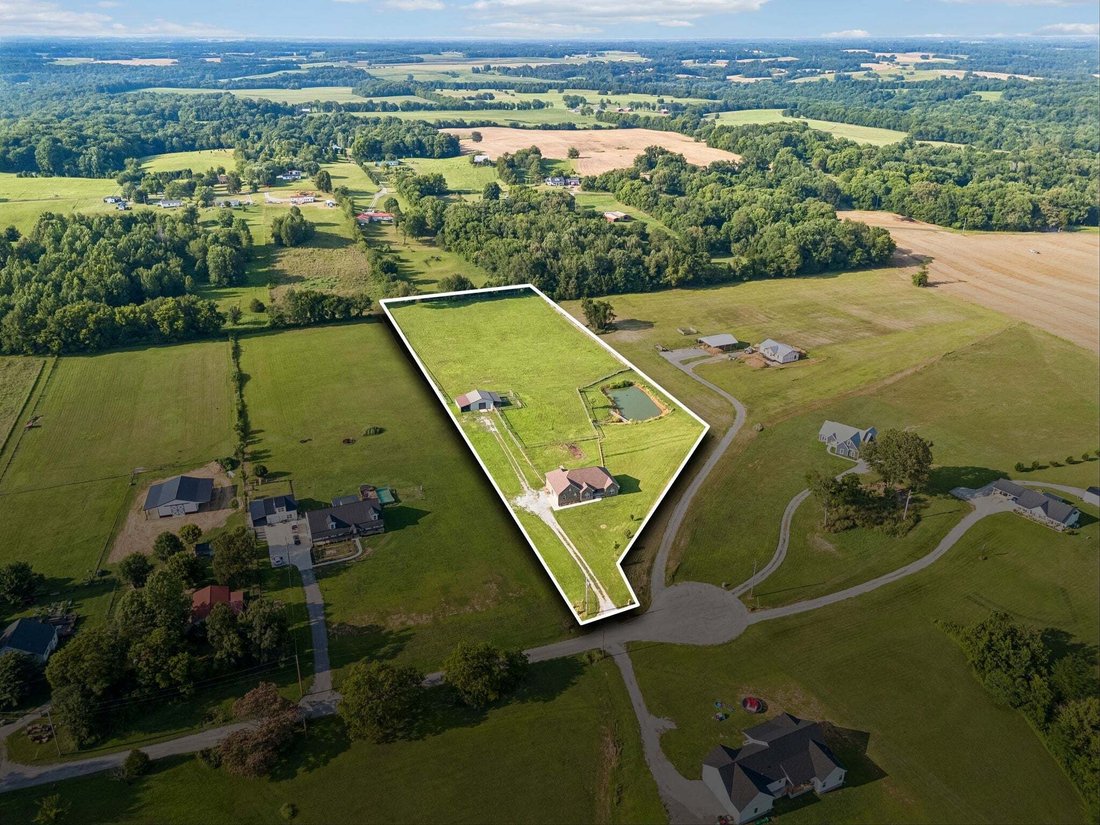 House in Cedar Hill, Tennessee, United States 3 - 18617116