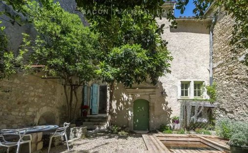House in Oppède, Provence-Alpes-Côte d'Azur, France 1