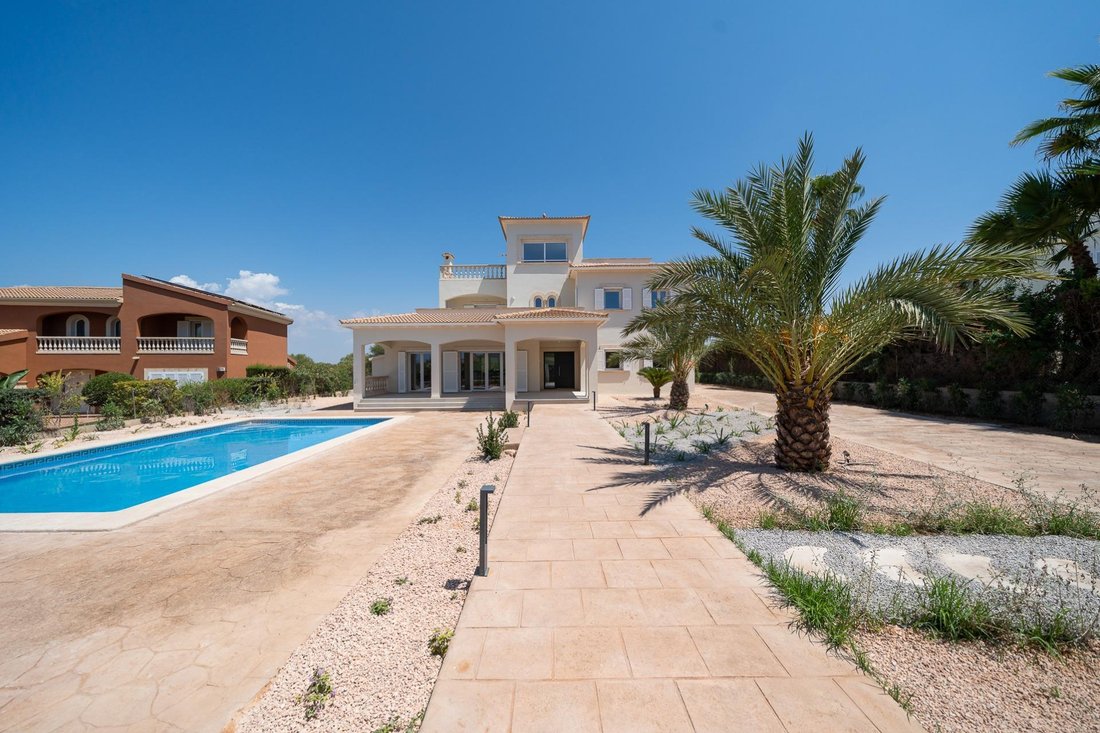 Villa in Llucmajor, Balearic Islands, Spain 3 - 18563105