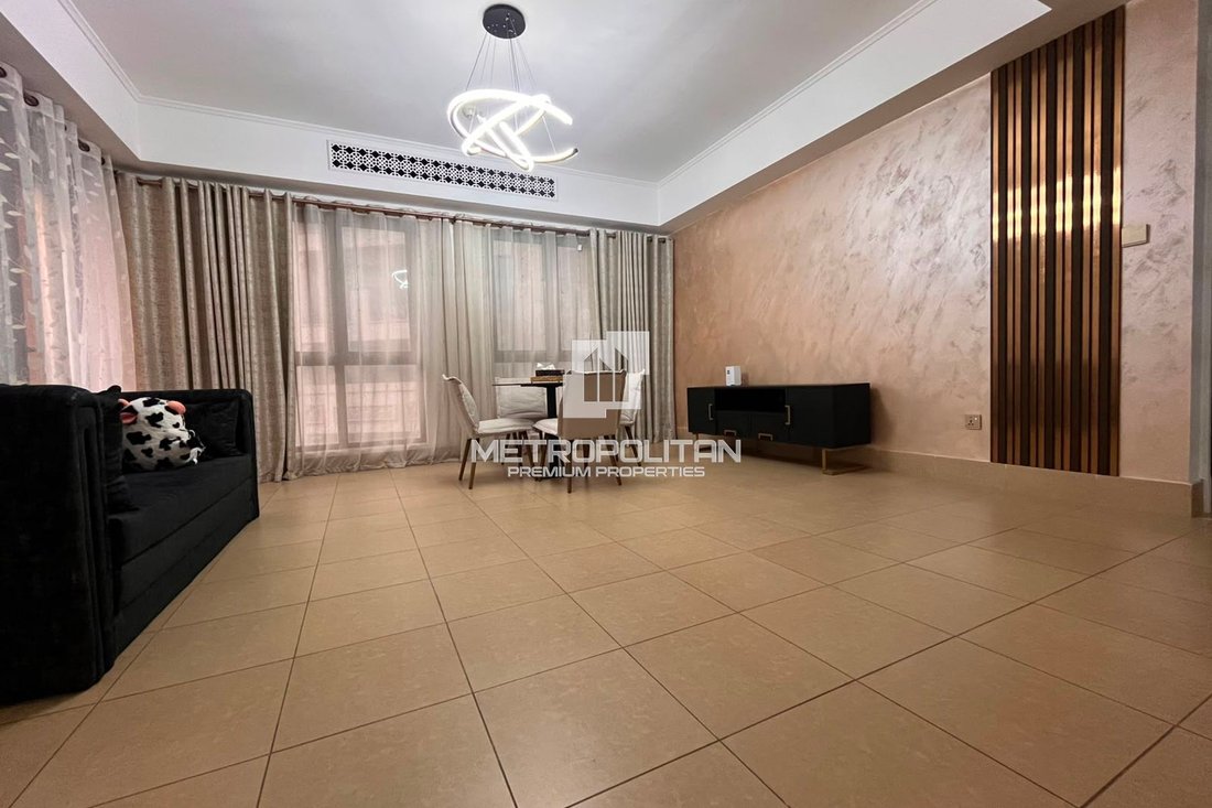 Apartment in Dubai, United Arab Emirates 2 - 18616273