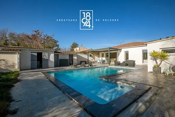 House in Marignane, Provence-Alpes-Côte d'Azur, France 1 - 16964256