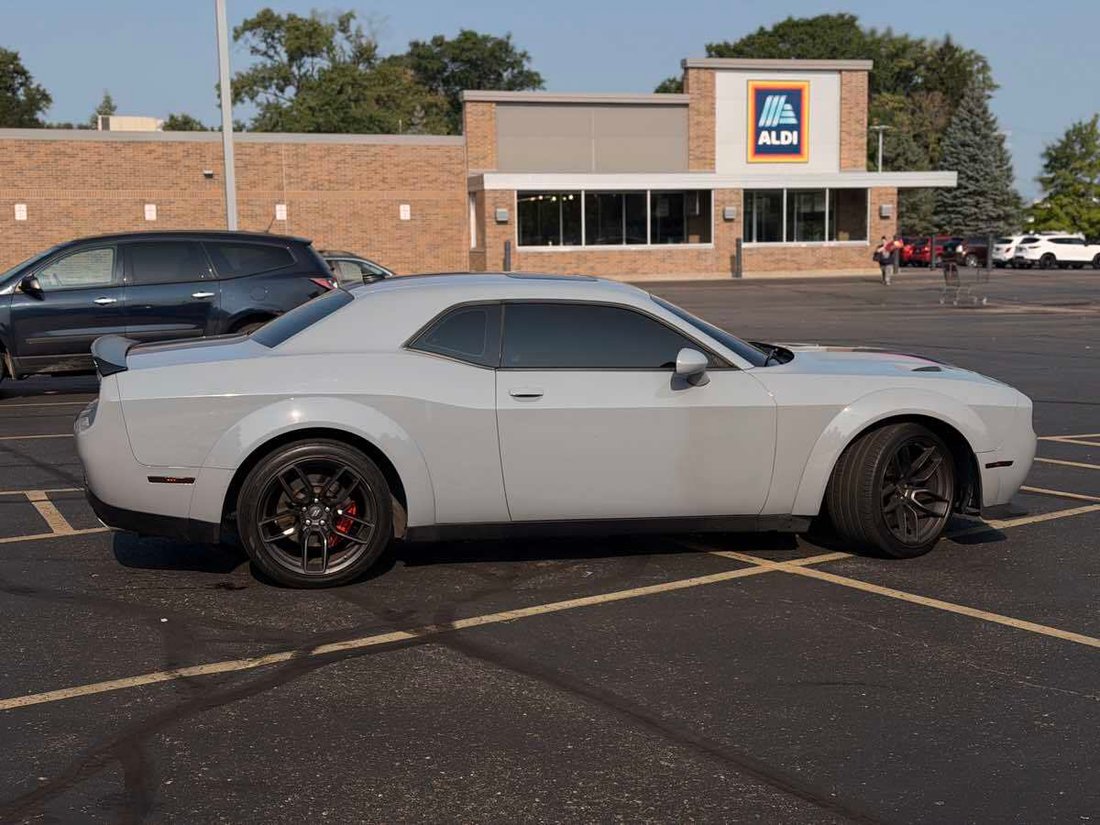 Coupe in Detroit, MI, United States 4 - 18620559