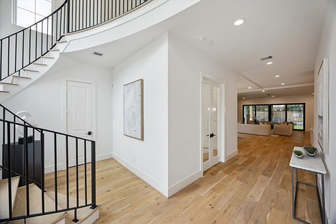 House in Houston, Texas, United States 3 - 18619644