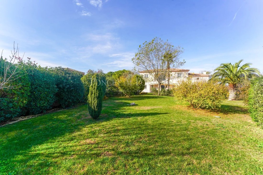 Villa in Nord, Saint-Jean-de-Vedas, France 4 - 16419536