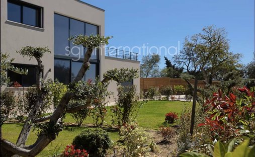 House in Le Plan, Cannes, France 1