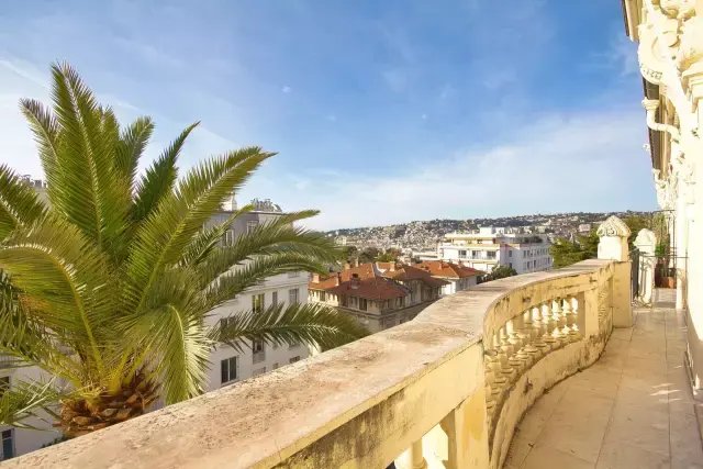 Appartement à Nice, Provence-Alpes-Côte d'Azur, France 2 - 18597621