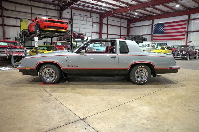 Coupe in Grand Rapids, United States 4 - 18615941