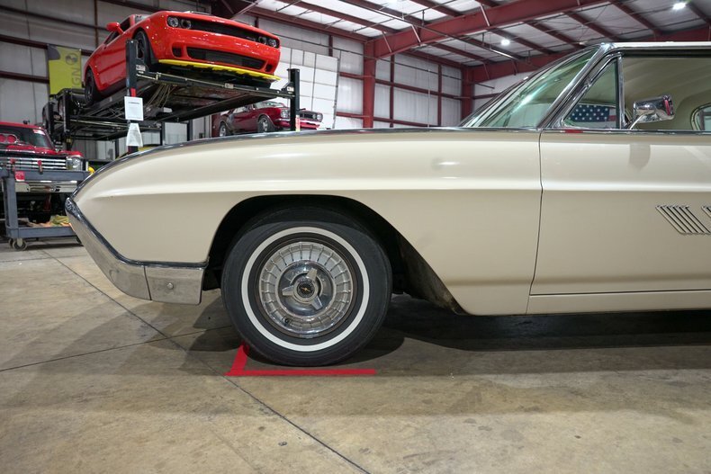Coupe in Grand Rapids, United States 3 - 18615863