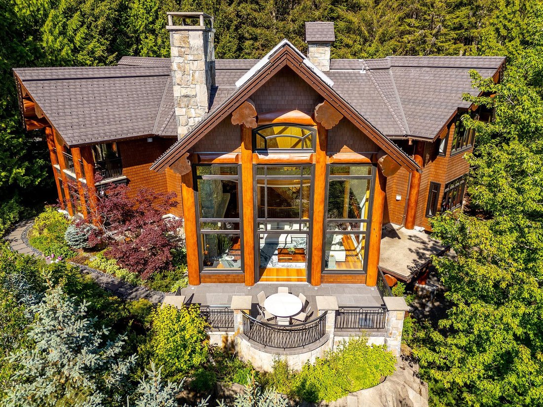 House in Whistler, British Columbia, Canada 1 - 18619593