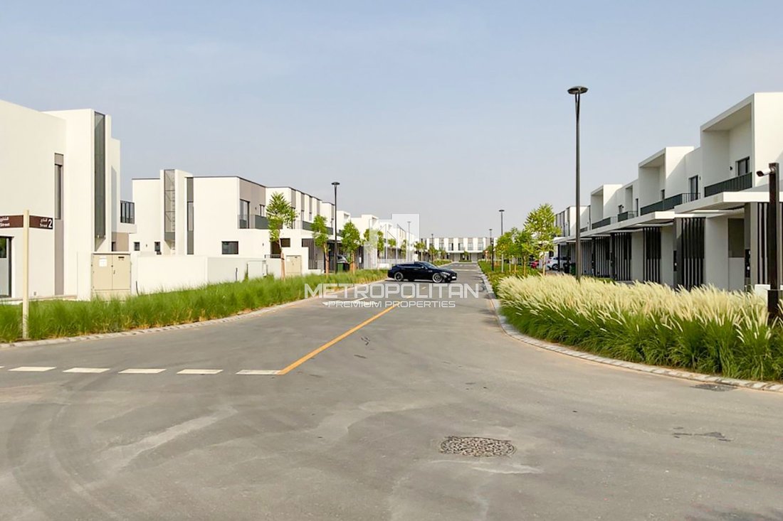 Townhouse in Dubai South Golf District, Dubai, United Arab Emirates 2 - 18616285
