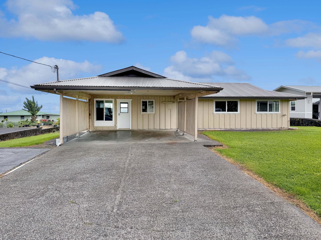House in Hilo, Hawaii, United States 1 - 18617523
