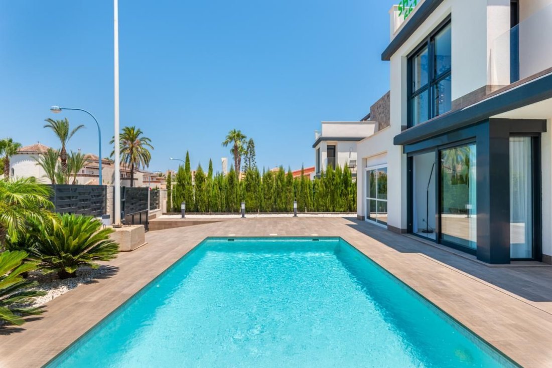 Villa in Spain 2 - 18623886