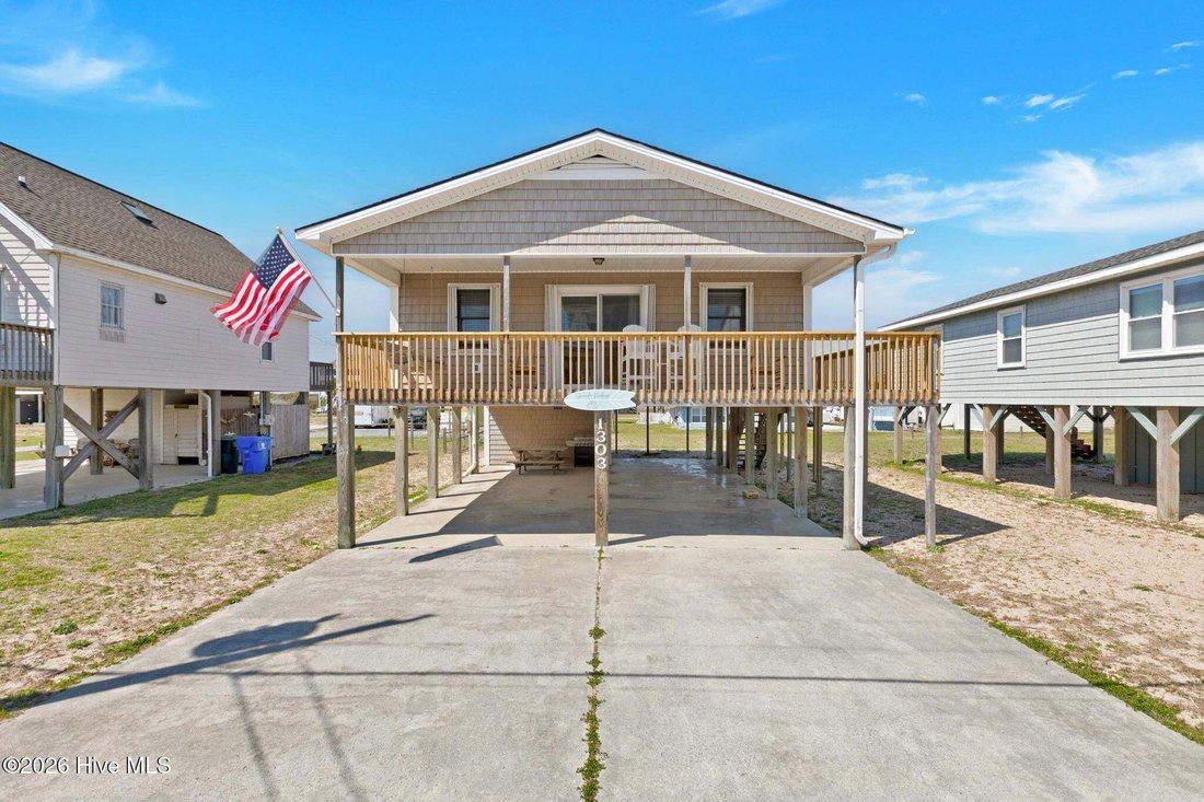 House in Topsail Beach, North Carolina, United States 1 - 18617254