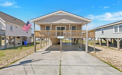 House in Topsail Beach, North Carolina, United States 1