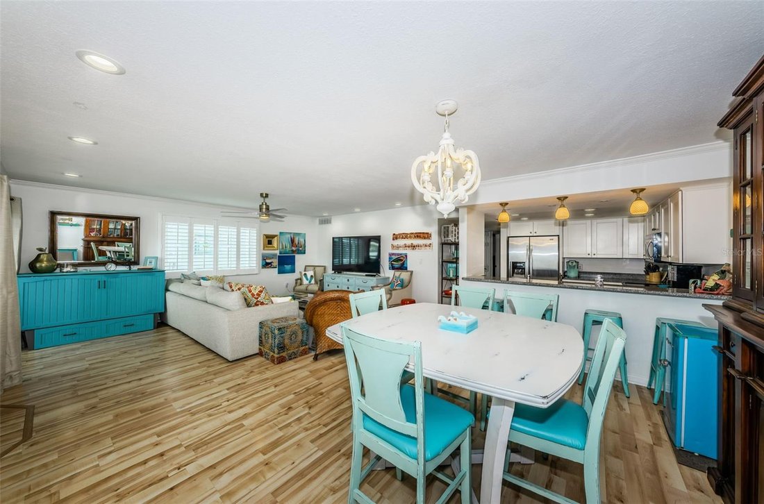 Condo in Indian Shores, Florida, United States 3 - 18617098
