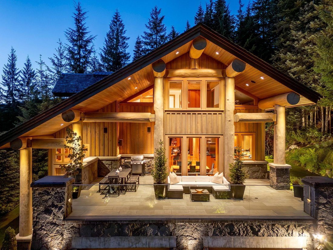 House in Whistler, British Columbia, Canada 3 - 18619664