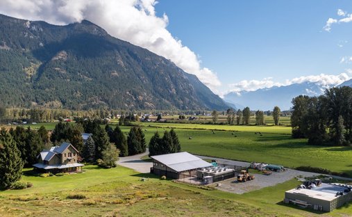 House in Pemberton, British Columbia, Canada 1